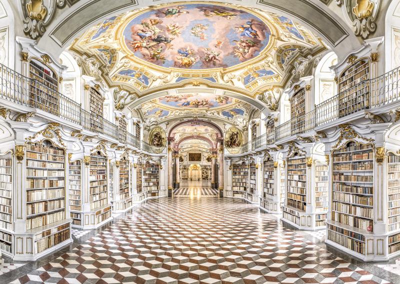 Stift Bibliothek.jpg